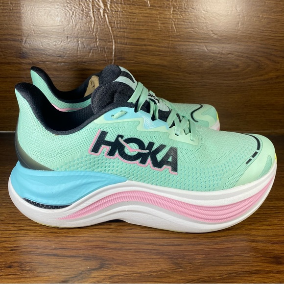 Hoka Shoes - Hoka Skyward X women’s shoe size 7.5